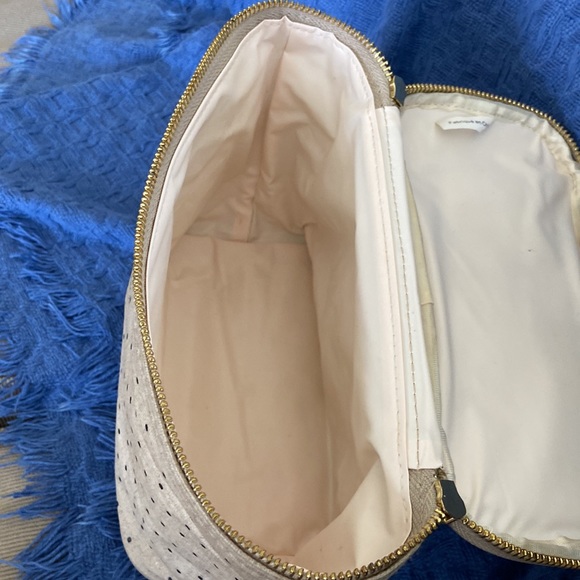 Never used kate spade lunch box - Picture 7 of 7